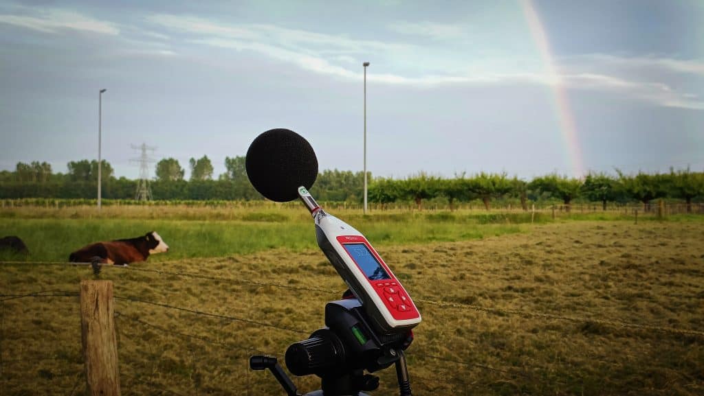 Geluidmeten omgeving festival handmeter, decibelmeter, dB Brothers